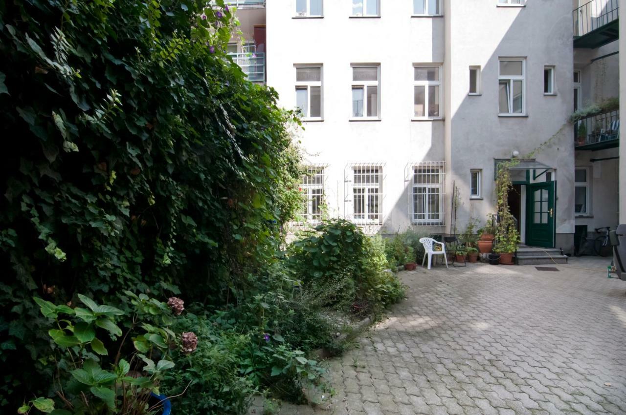 Stylish Self-Check-In Apartment With 2 Bedrooms Bécs Kültér fotó