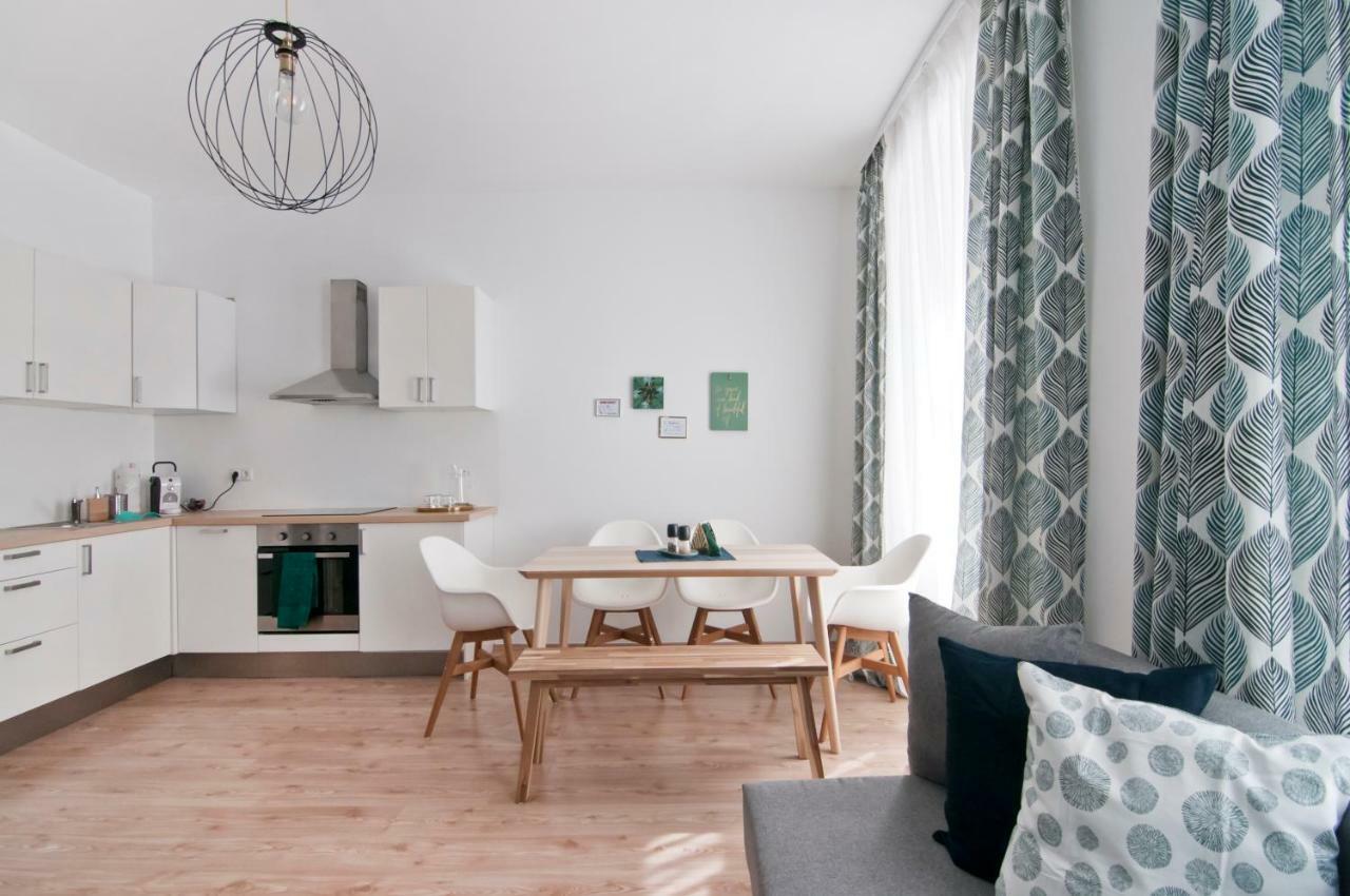 Stylish Self-Check-In Apartment With 2 Bedrooms Bécs Kültér fotó